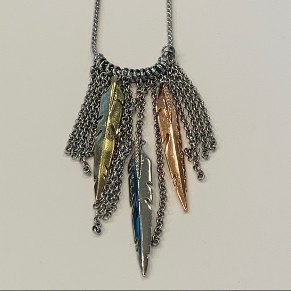 Banana Republic tassel chain crystal feather - Picture 7 of 11